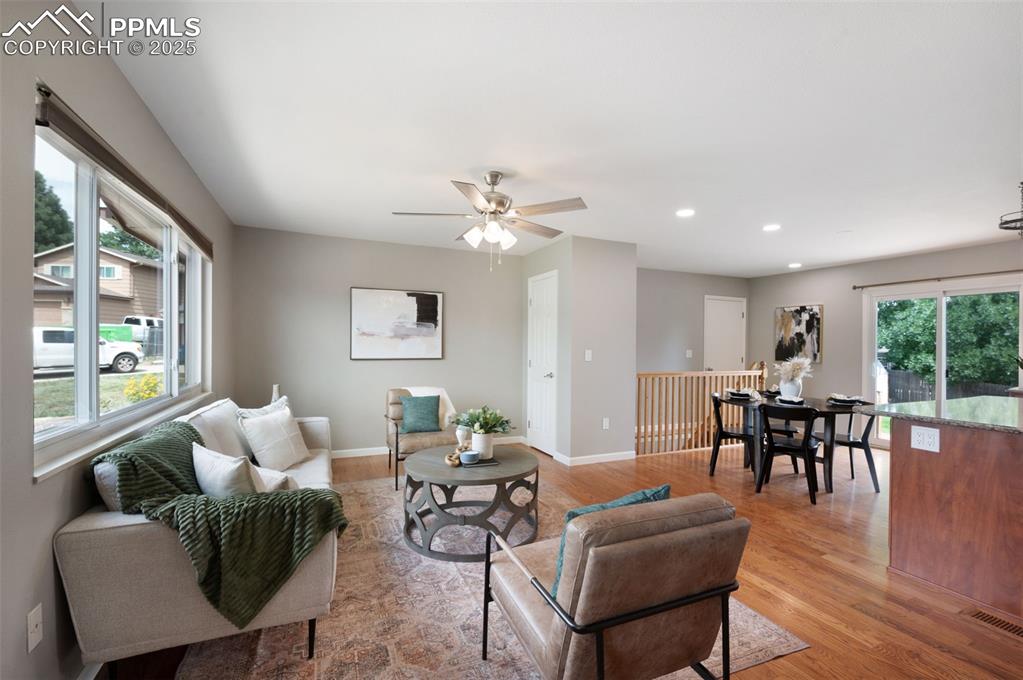 Image 5 of 40: Living Room