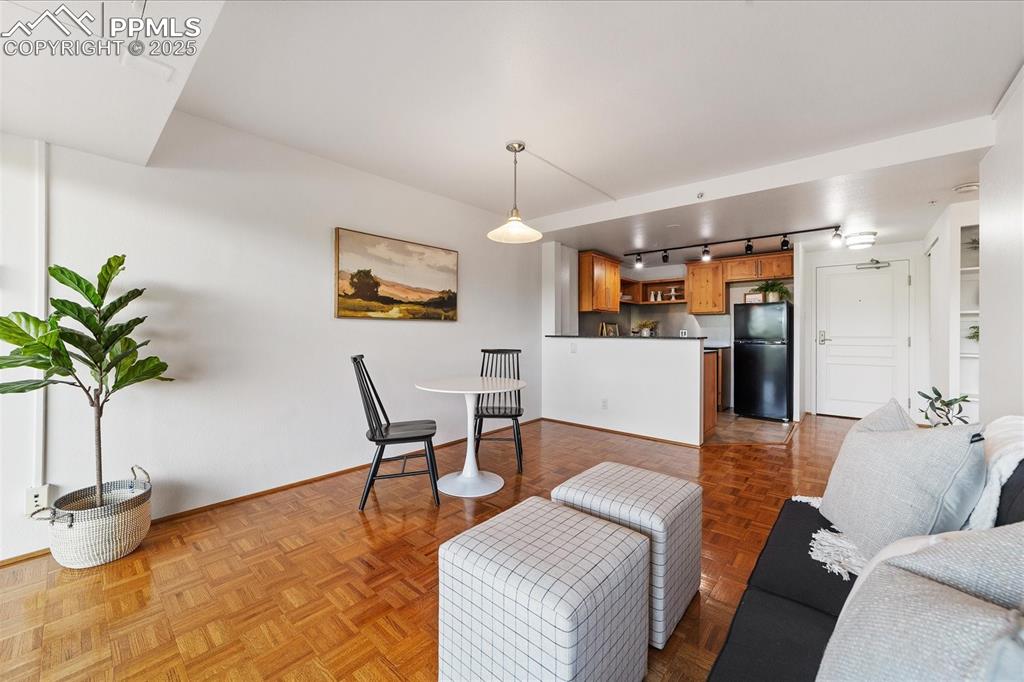 Image 8 of 31: Living Room