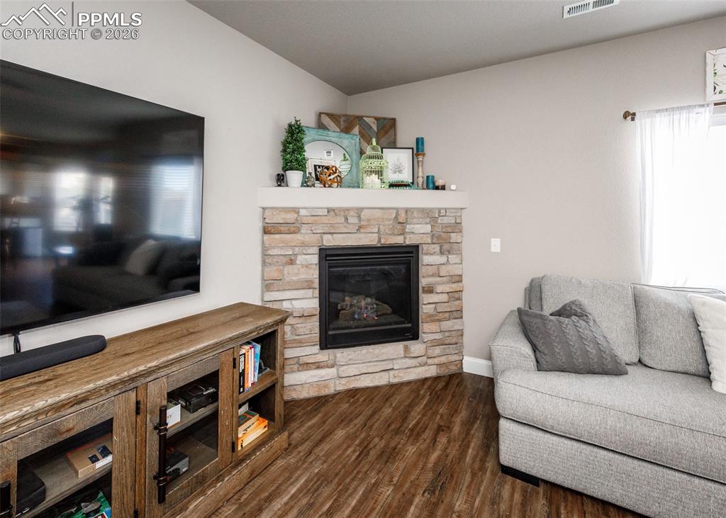 Image 15 of 47: Living Room