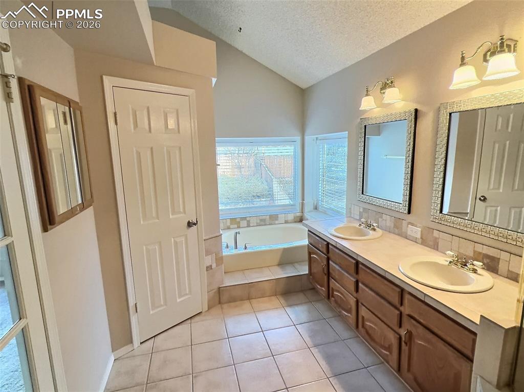 Image 28 of 47: Master Bathroom