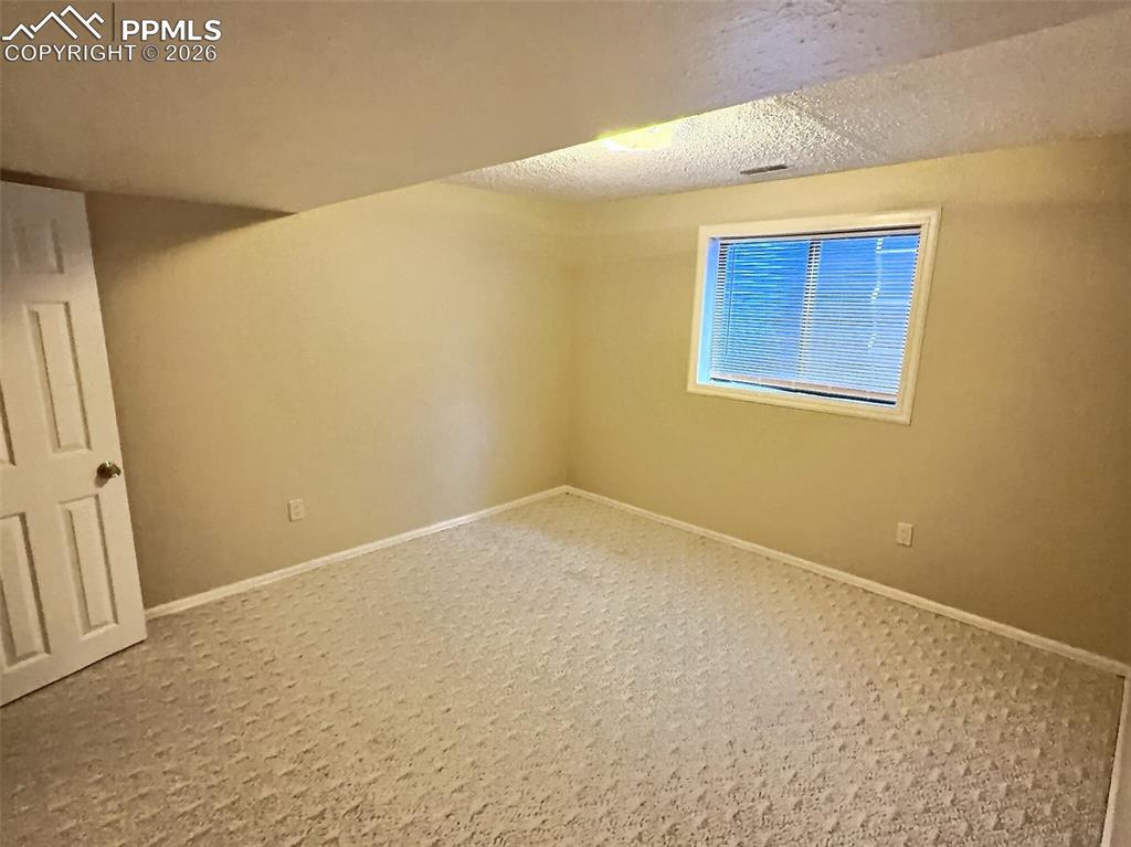 Image 37 of 47: Bedroom