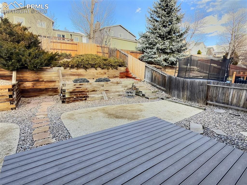 Image 44 of 47: Deck