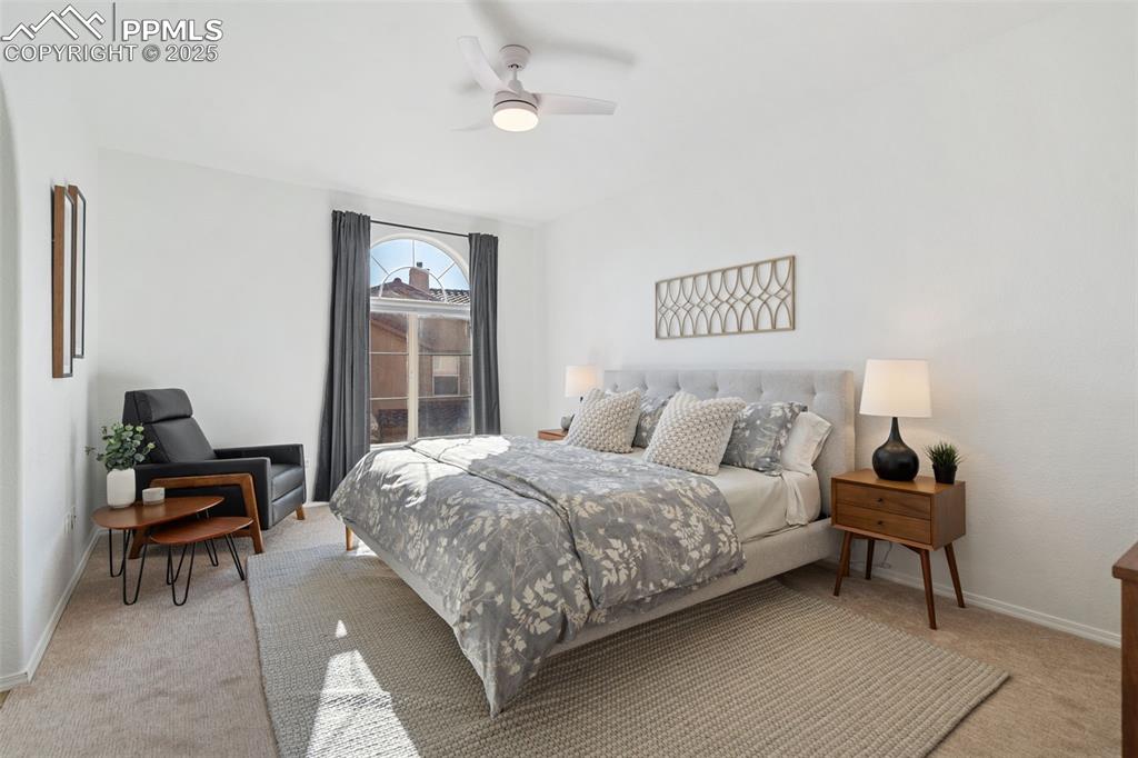 Image 24 of 38: Bedroom