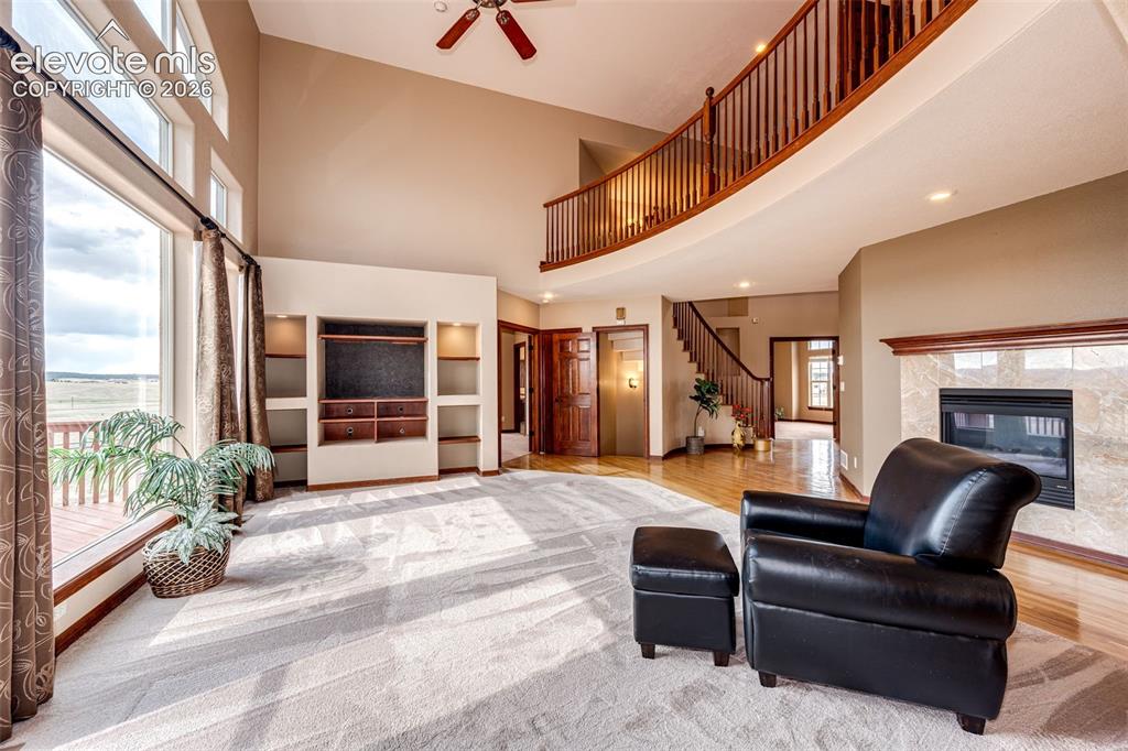 Image 8 of 47: Great Room