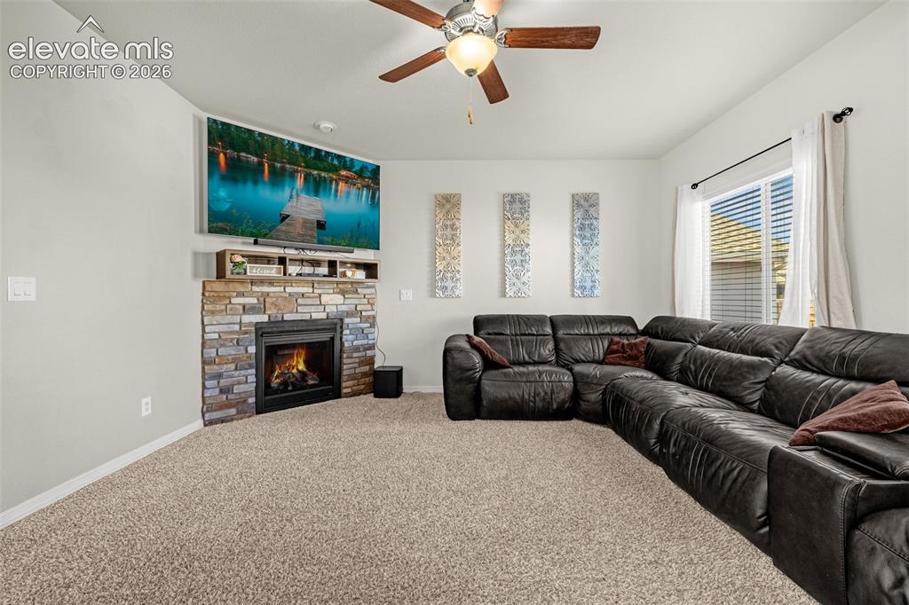 Image 14 of 49: Living Room