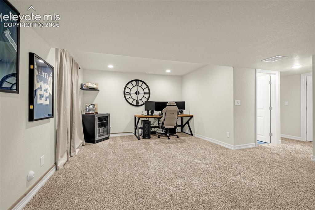 Image 37 of 49: Family Room