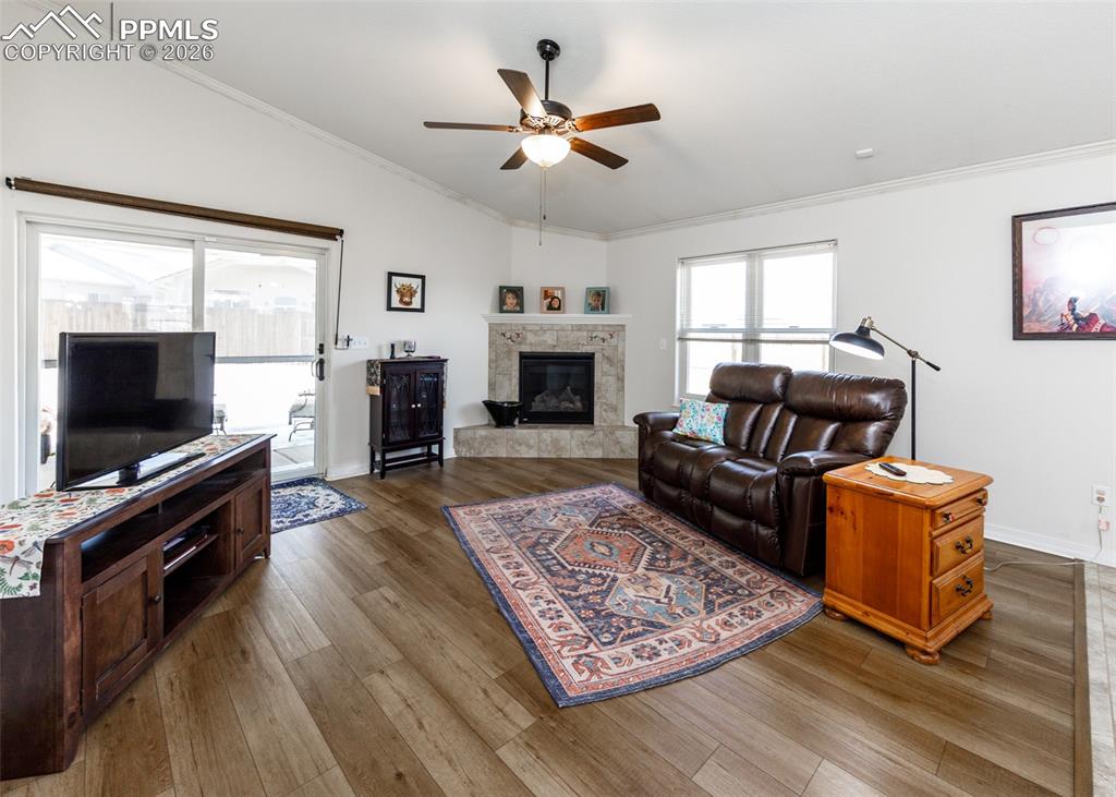 Image 12 of 38: Living Room