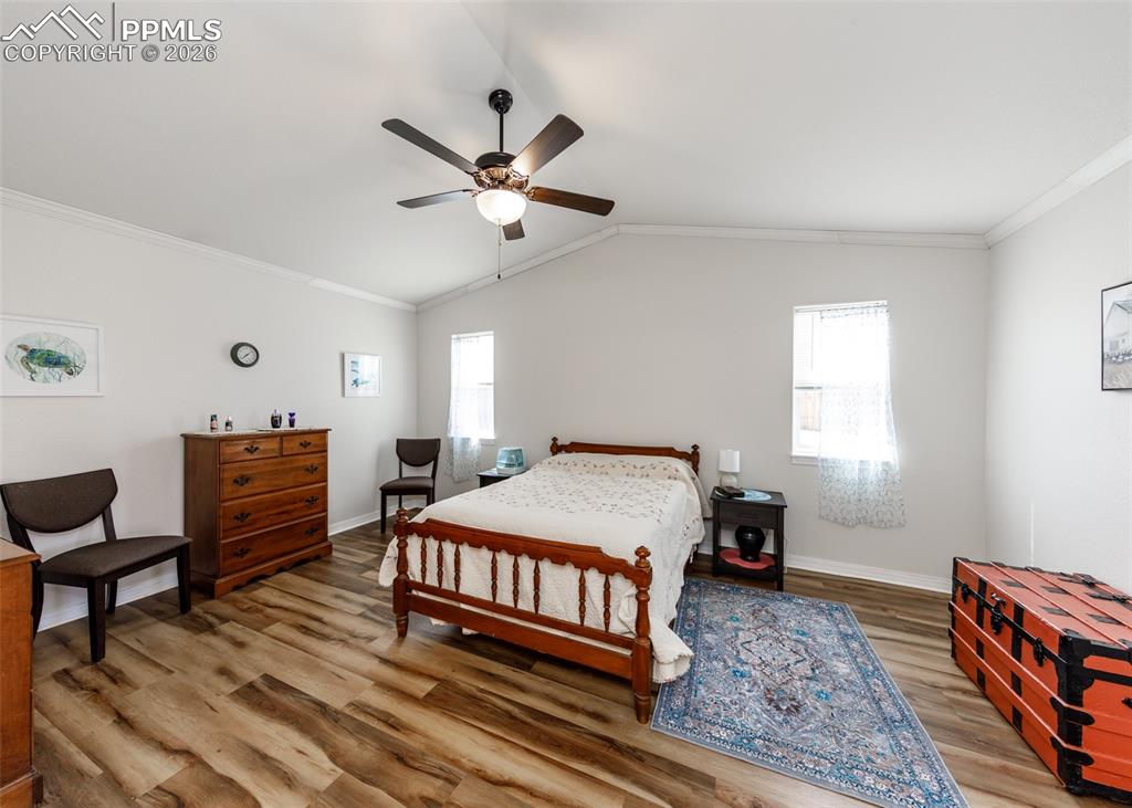 Image 21 of 38: Bedroom