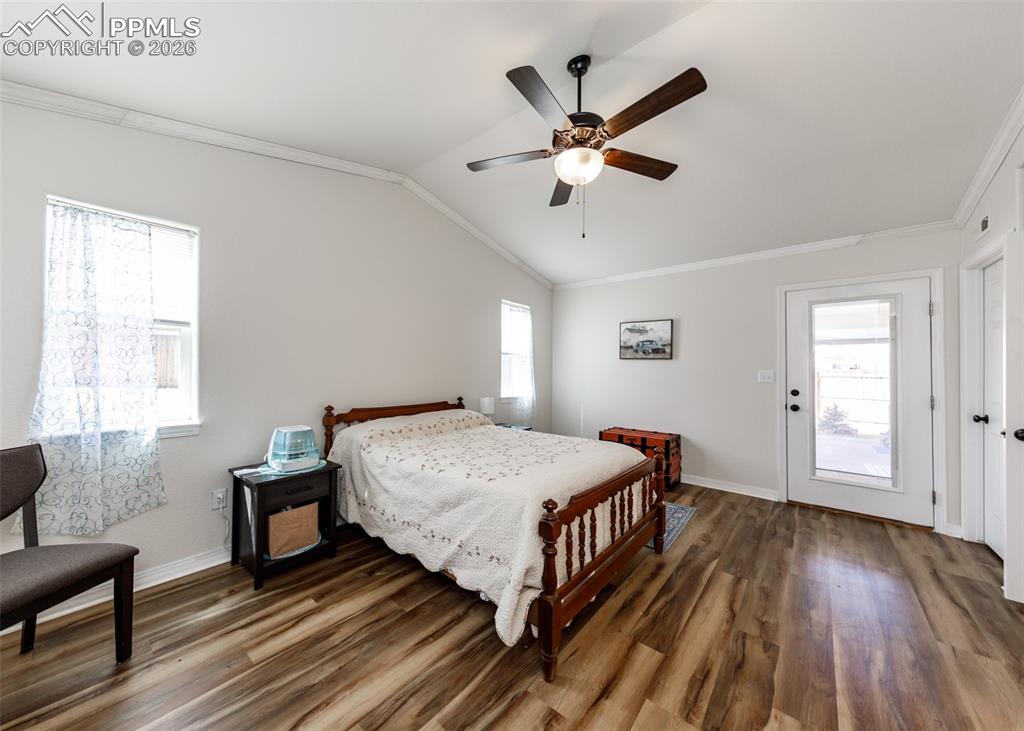 Image 22 of 38: Bedroom