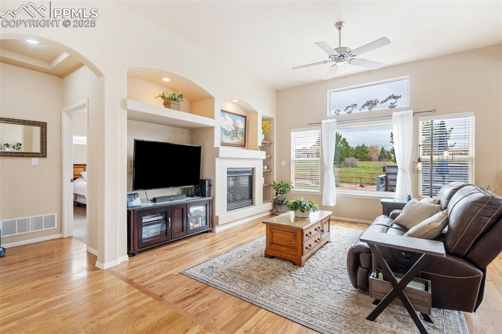 Image 8 of 45: Living Room