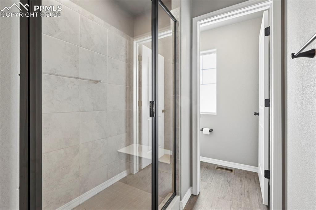 Image 22 of 36: Master Bathroom