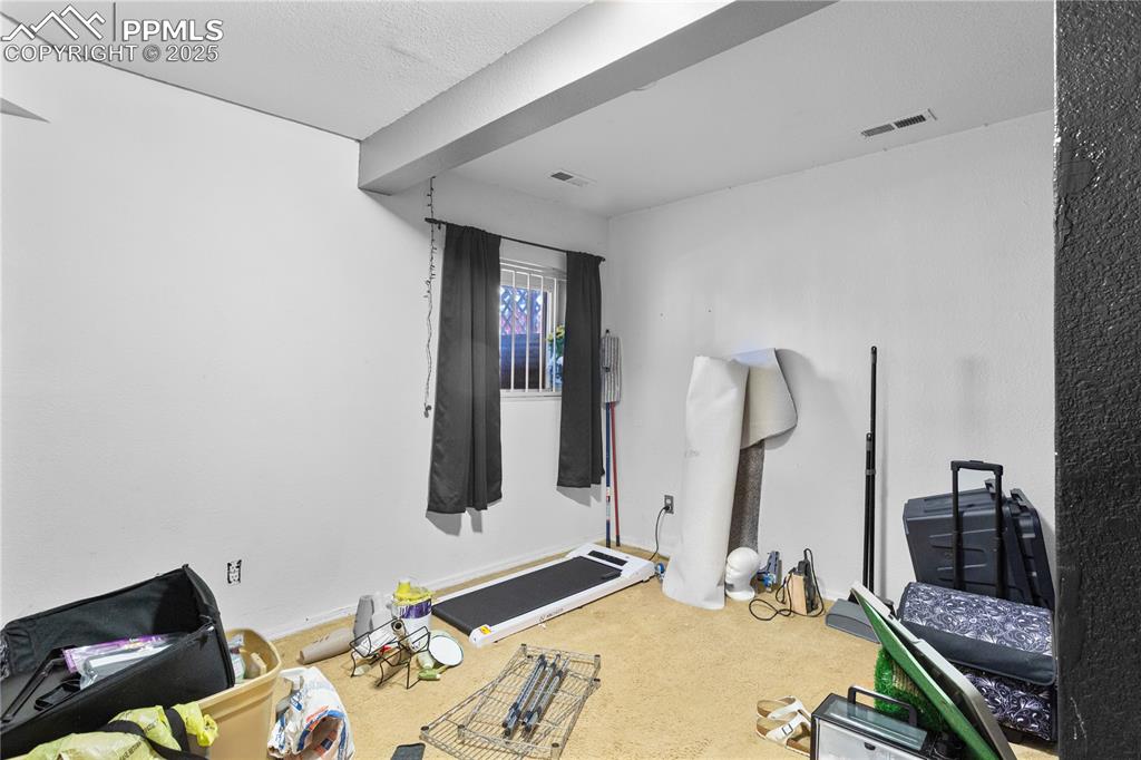 Image 15 of 17: Exercise Room