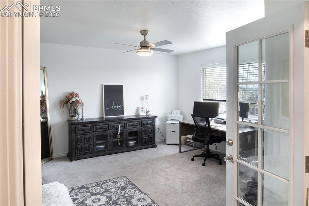 Image 26 of 48: Office