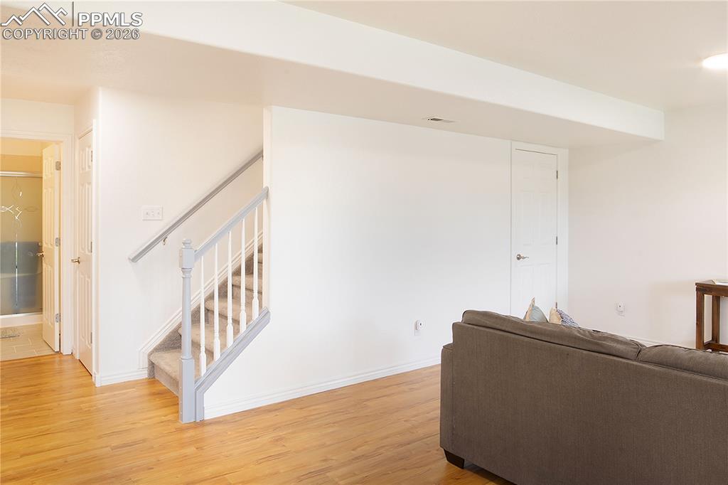 Image 36 of 48: Living Room