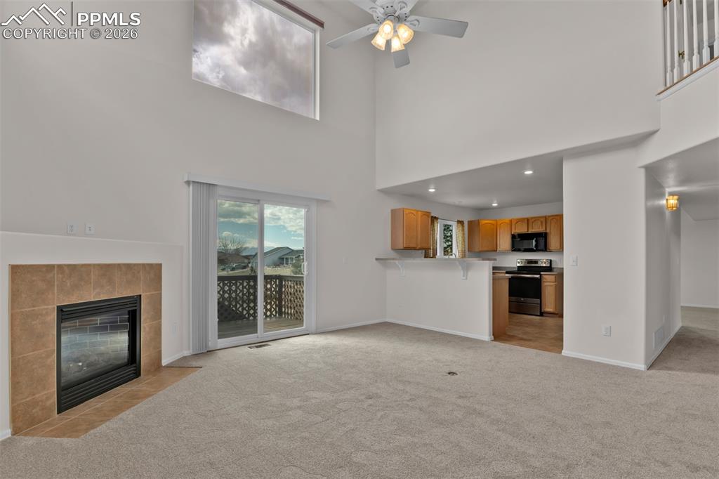 Image 12 of 49: Family Room