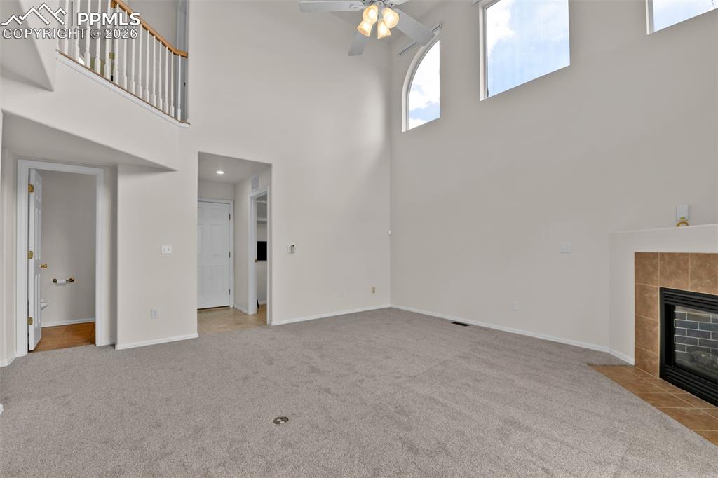 Image 14 of 49: Family Room