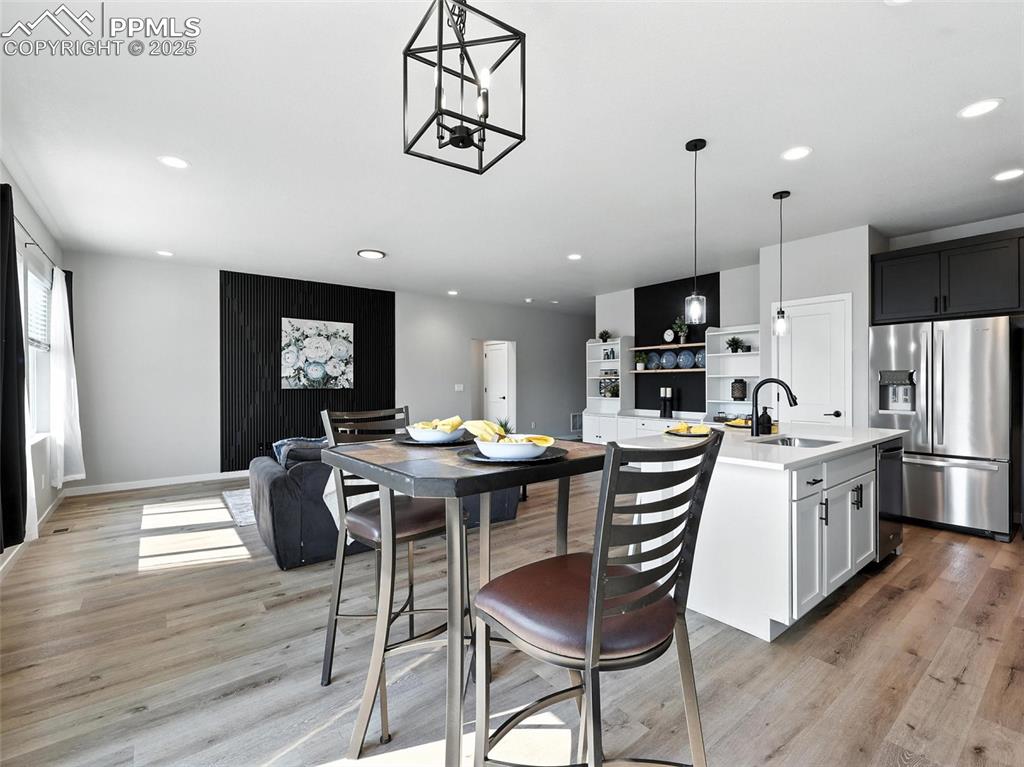 Image 10 of 44: Kitchen
