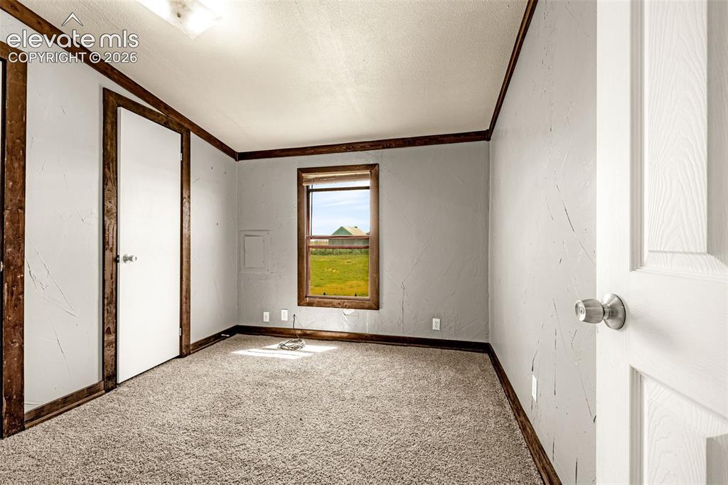 Image 10 of 38: Bedroom