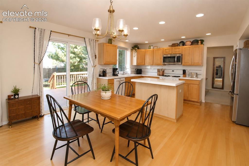 Image 5 of 29: Kitchen