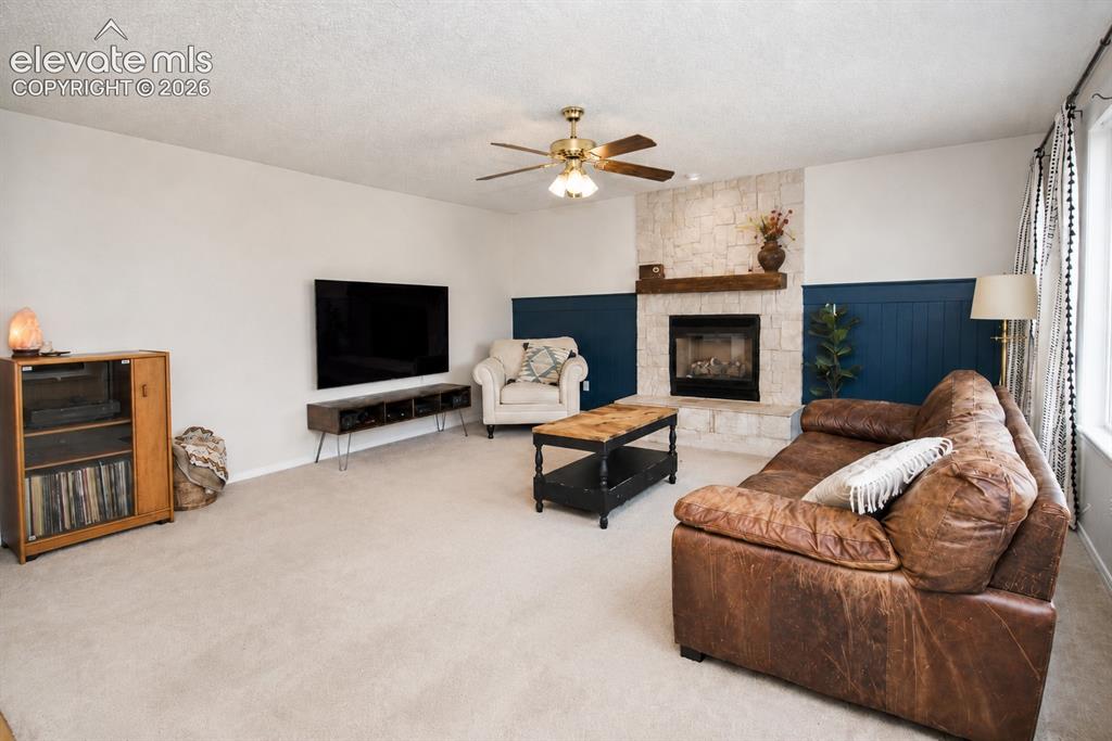 Image 8 of 29: Living Room