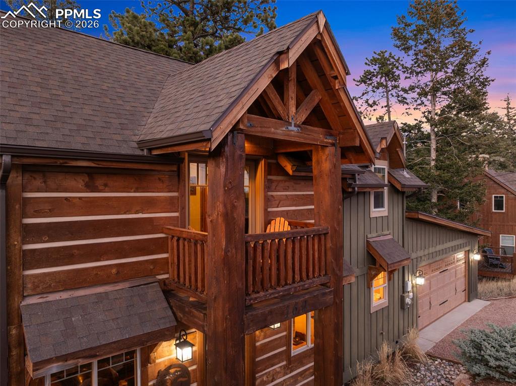 Image 18 of 31: Front of Structure