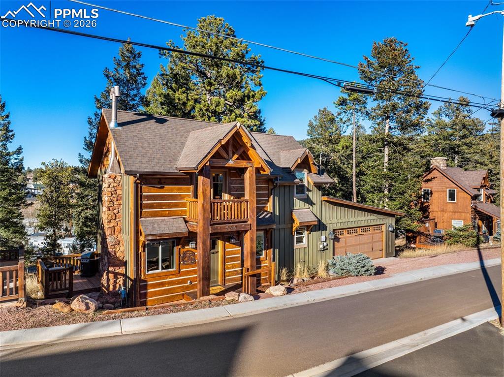 Image 30 of 31: Front of Structure