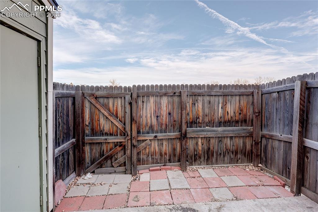 Image 13 of 31: Patio