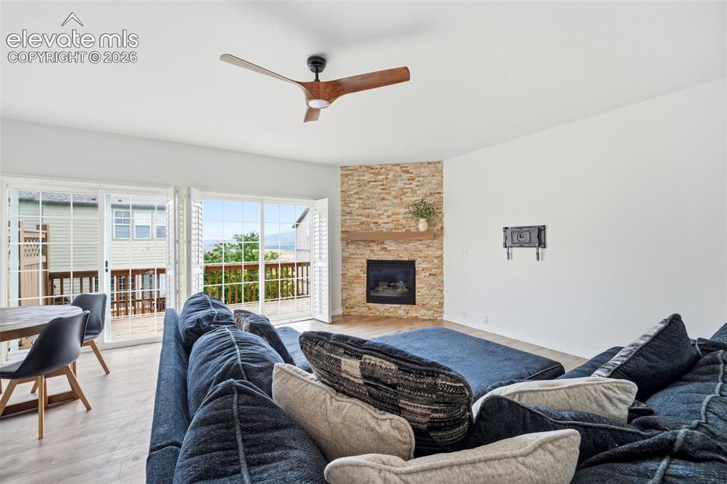 Image 10 of 27: Living Room