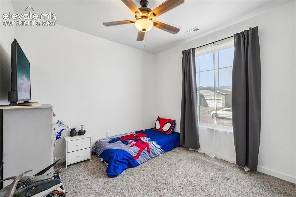 Image 18 of 40: Bedroom