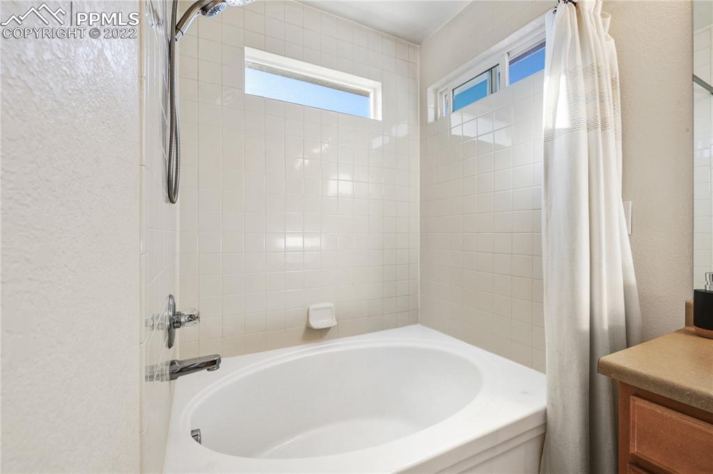 Listing 5239454, Image 34 of 48