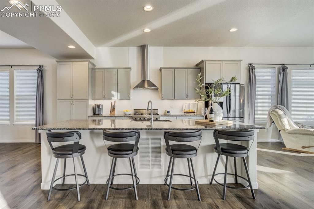 Image 6 of 39: Kitchen