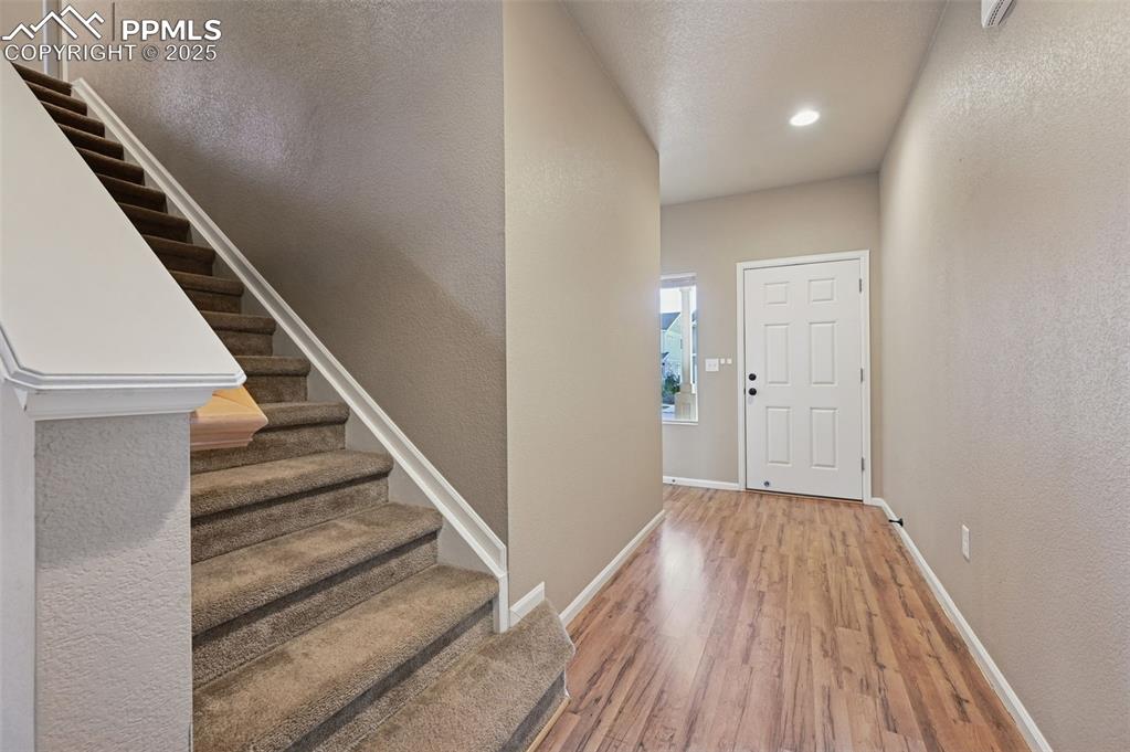 Image 12 of 36: Entry