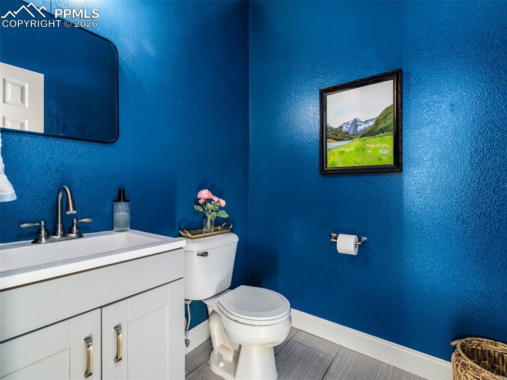 Image 14 of 28: Bathroom