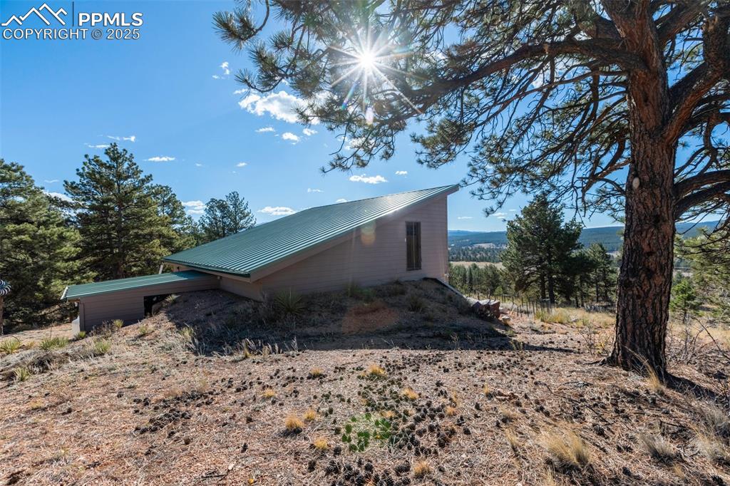 Image 32 of 50: Side of Structure