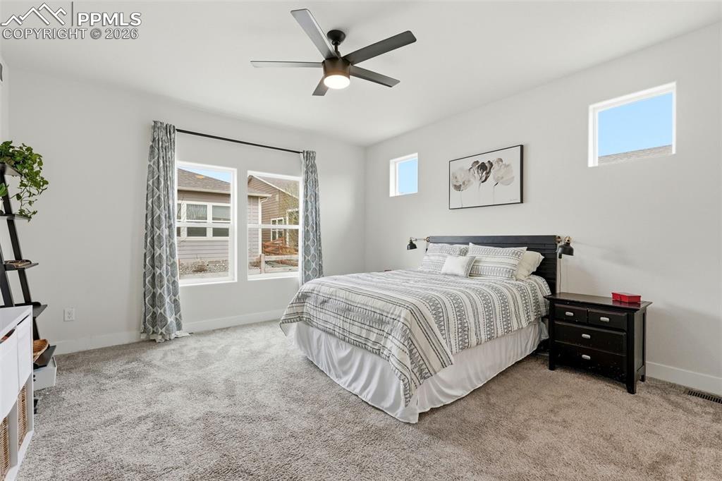 Image 17 of 43: Bedroom