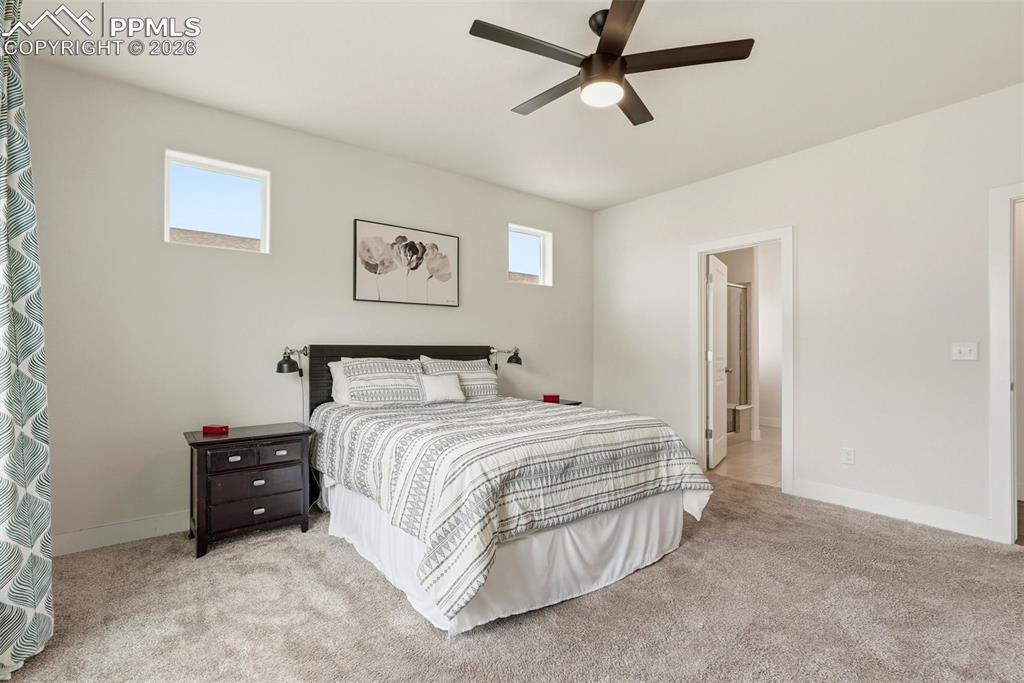 Image 18 of 43: Bedroom