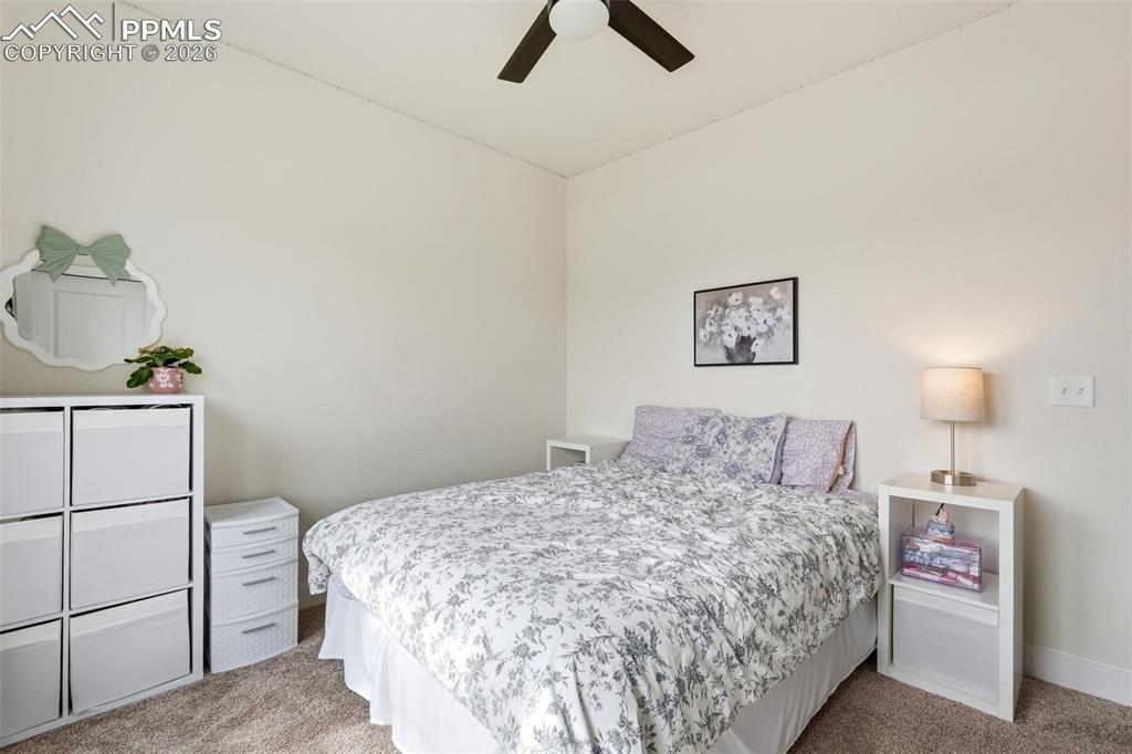 Image 25 of 43: Bedroom