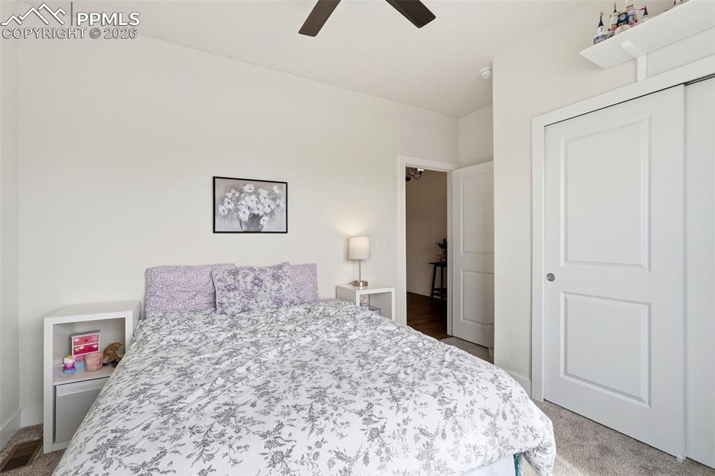 Image 26 of 43: Bedroom