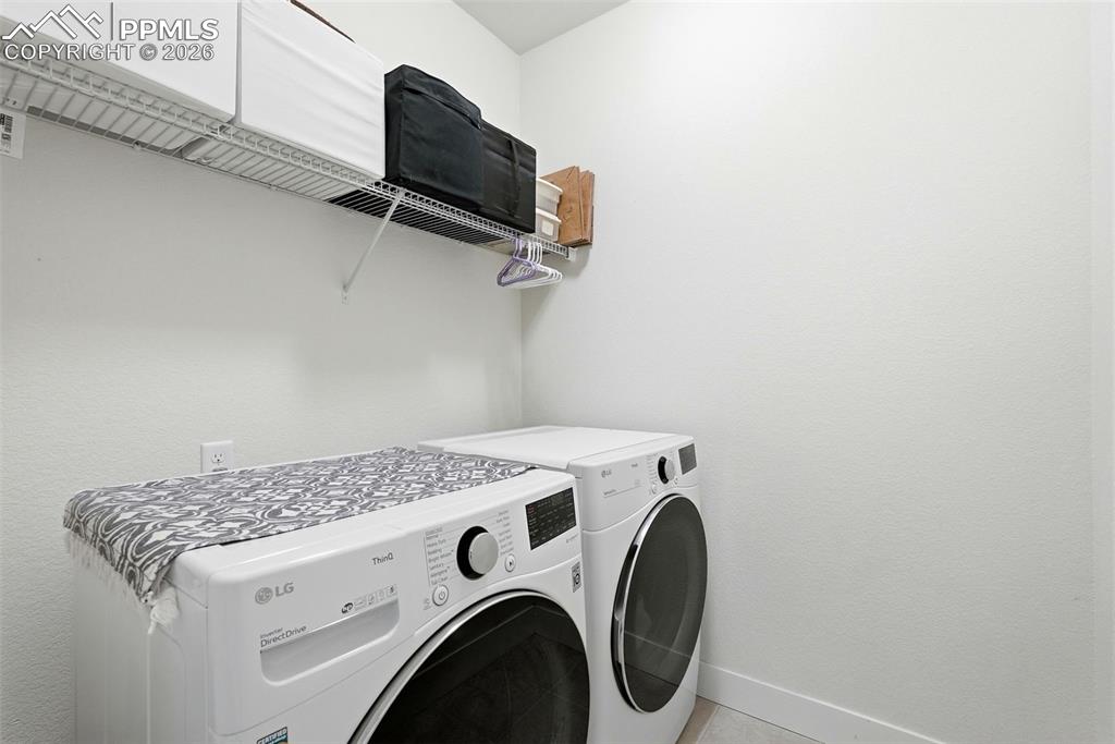 Image 32 of 43: Laundry