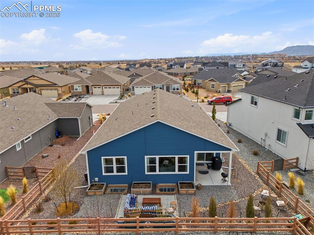 Image 40 of 43: Back of Structure