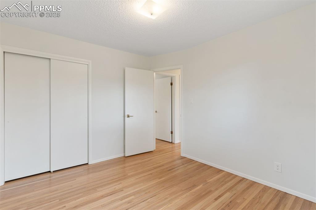 Image 15 of 37: Bedroom