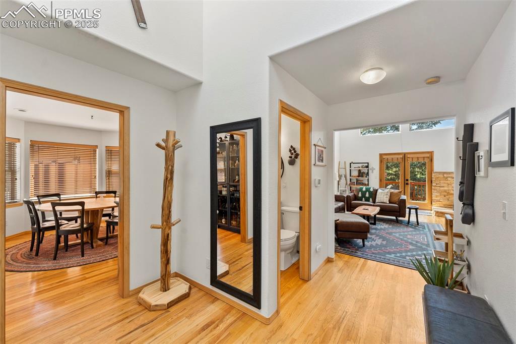 Image 3 of 48: Entry