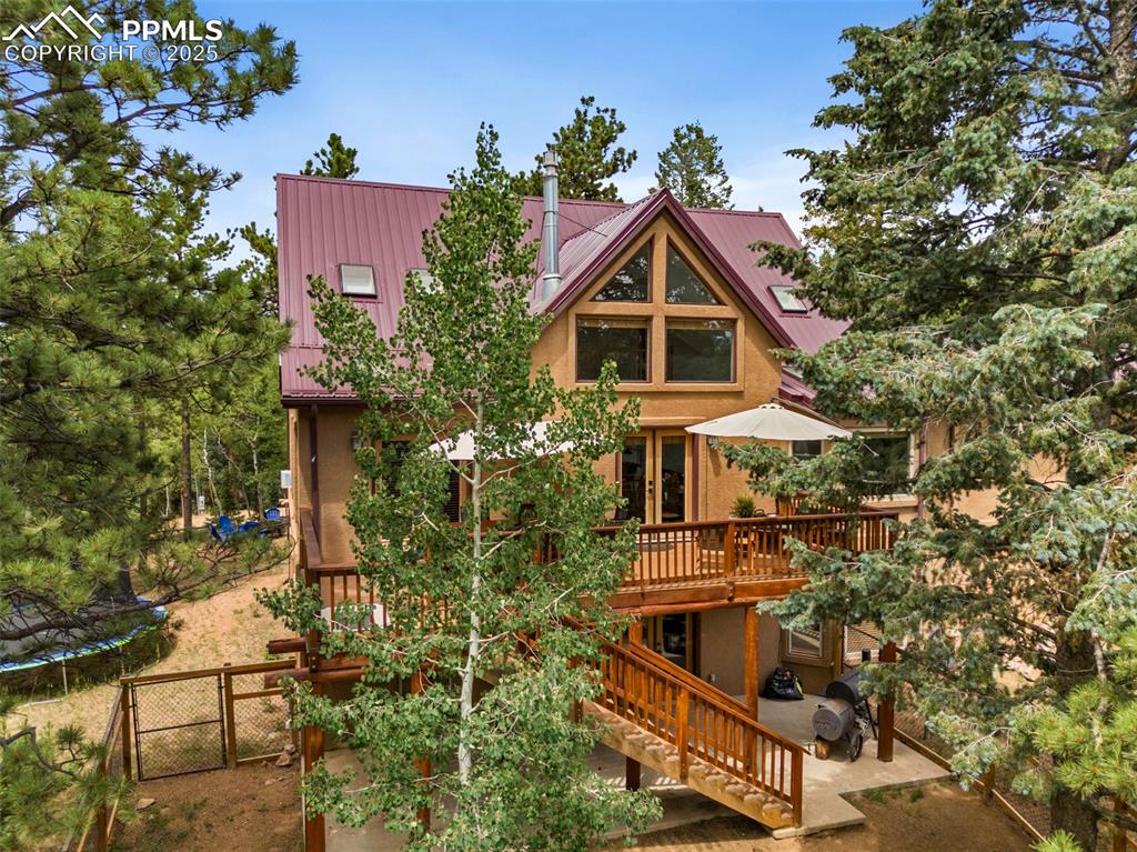 Image 45 of 48: Back of Structure