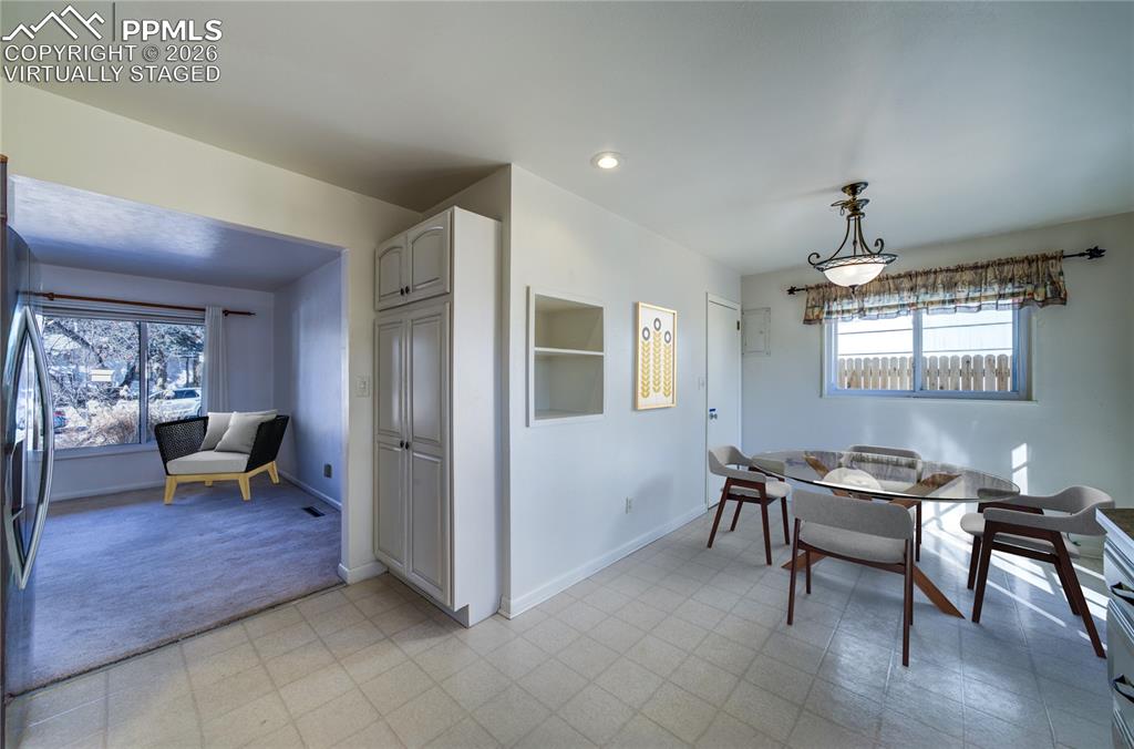 Image 14 of 40: Virtually staged