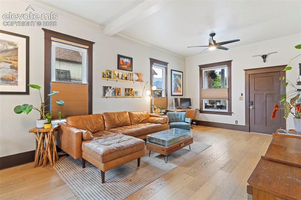 Image 2 of 20: Living Room