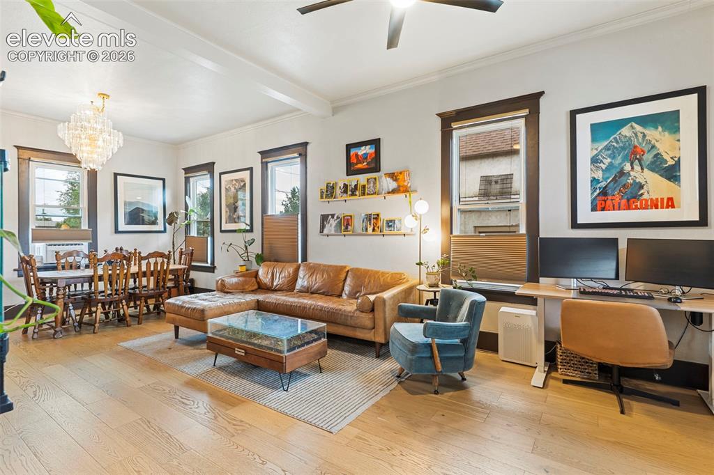Image 3 of 20: Living Room