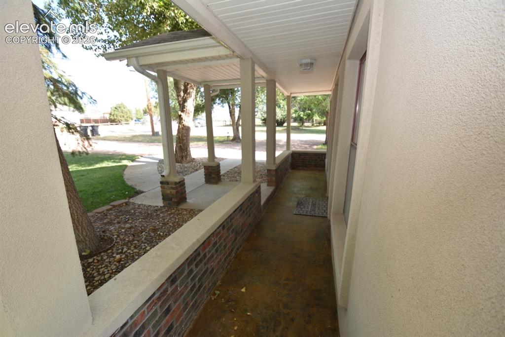 Image 4 of 48: Patio