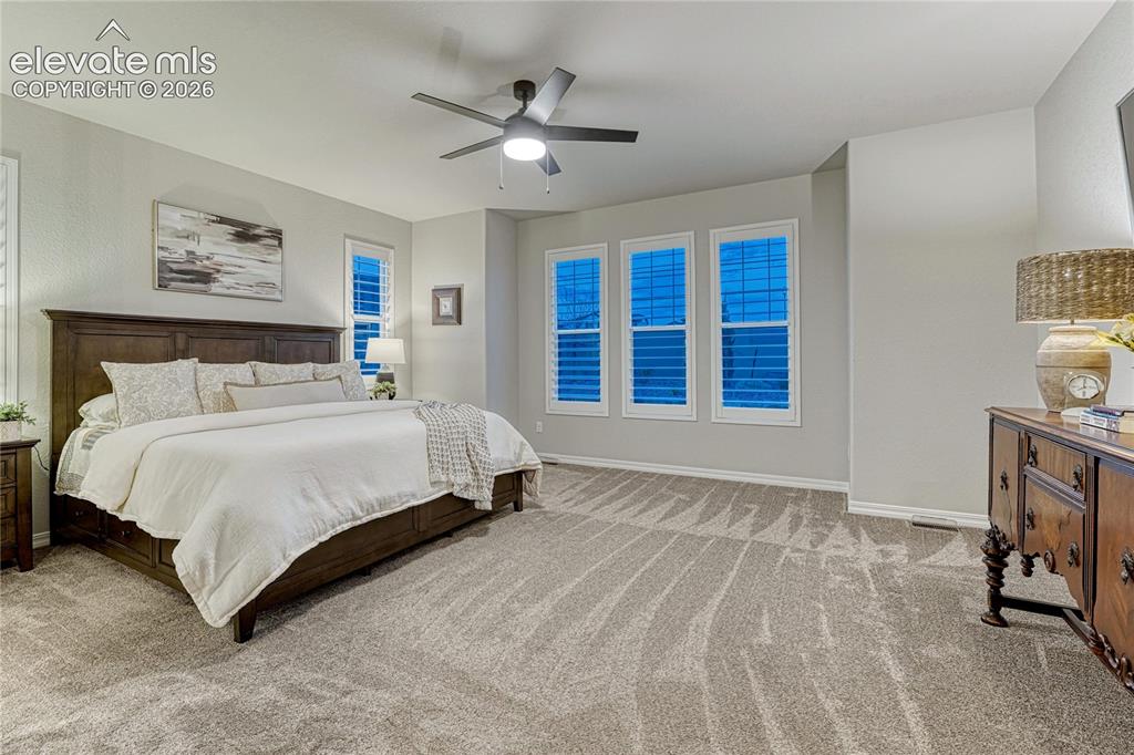Image 15 of 43: Bedroom