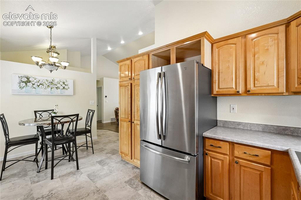 Image 10 of 35: Kitchen