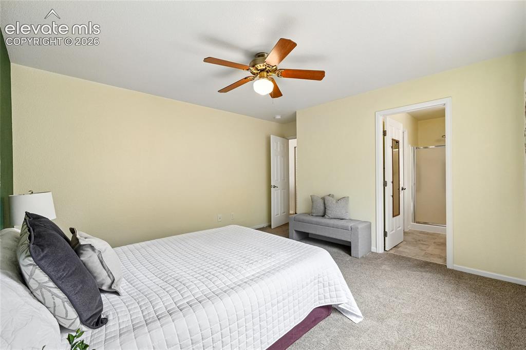 Image 15 of 35: Bedroom